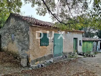 Građevinsko zemljište 933 m², Valtura - objekt 65 m², uporabna dozvola - 2