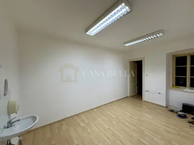 Rijeka, STROGI CENTAR! - Poslovni prostor 62 m²