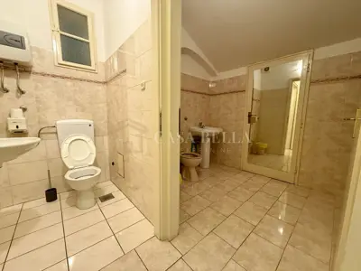 Rijeka, STROGI CENTAR! - Poslovni prostor 62 m² - 6