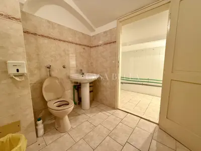 Rijeka, STROGI CENTAR! - Poslovni prostor 62 m² - 7