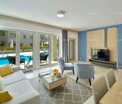 Umag – Apartment am Meer in einer Anlage mit Pool