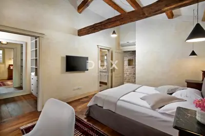 House 309 m², Višnjan - stone beauty with a pool - 18