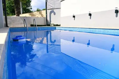 Kuća 160 m², Dobrinj - dva stana i bazen - 3
