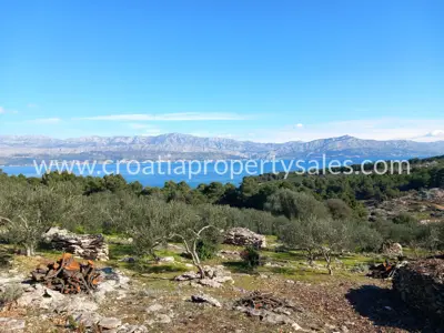 Zemljište, Brač, 9 350 m², 280 000 € - 8
