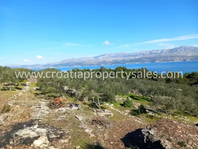 Zemljište, Brač, 9 350 m², 280 000 € - 6