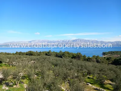 Zemljište, Brač, 9 350 m², 280 000 € - 2