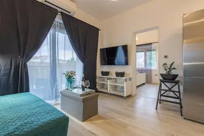 PULA, 3 STAMBENE JEDINICE NA IZVRSNOJ LOKACIJI, 124.07 m²! PRILIKA! - 2