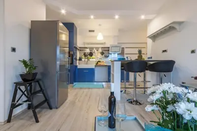 PULA, 3 STAMBENE JEDINICE NA IZVRSNOJ LOKACIJI, 124.07 m²! PRILIKA! - 20