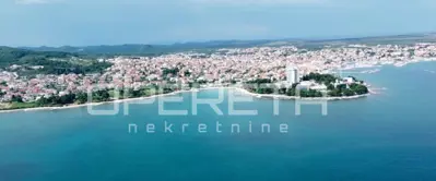 Stan 97 m², Vodice - pogled na more i terasa