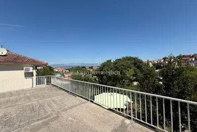 Kuća s tri terase na prostranom zemljištu - Brač - 5