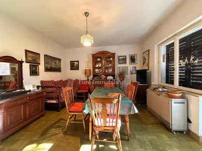 Kuća 245 m², Baška Voda - centar, 3 etaže i terasa - 8