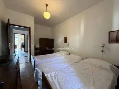 Kuća 245 m², Baška Voda - centar, 3 etaže i terasa - 20