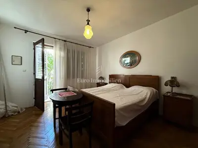 Kuća 245 m², Baška Voda - centar, 3 etaže i terasa - 21