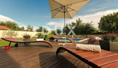 Haus 155 m², Valtura - Pool und Garten - 17