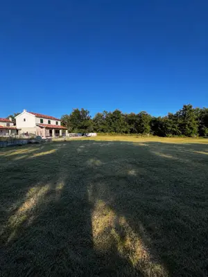 Bauland 2.326 m², Radovin - ruhige Lage