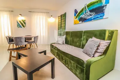 Stan 49 m², Rovinj centar - 1. kat, obnovljen 2019.