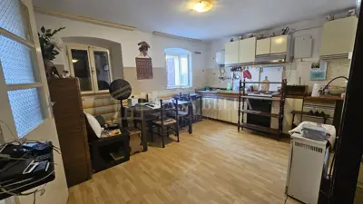 House 98 m², Donja Vežica, courtyard and garage