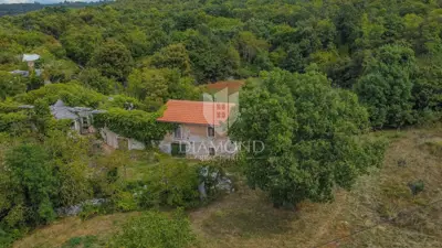 Haus 160 m², Oprtalj Umgebung - Grundstück 4.500 m² - 6