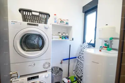 Vila 135 m², Kanfanar - bazen i terasa - 16