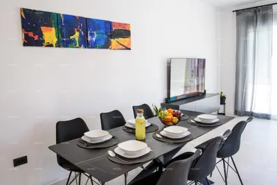 Vila 135 m², Kanfanar - bazen i terasa - 10