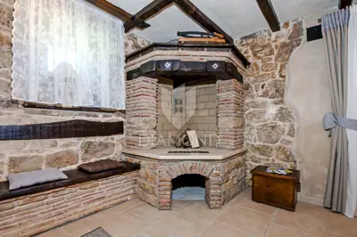 Kršan, Umgebung, autochthone Villa auf einem wunderschönen Anwesen - 8