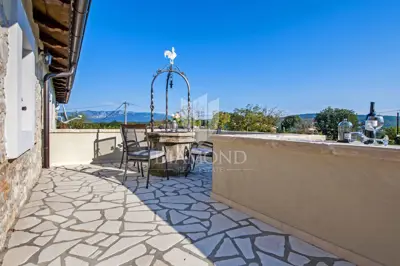 Kršan, Umgebung, autochthone Villa auf einem wunderschönen Anwesen - 12