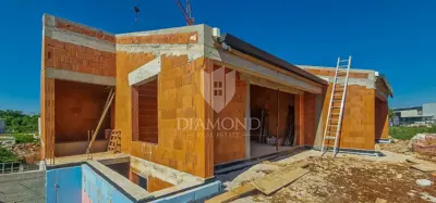House 160 m², Kaštel kod Buja - shell construction under roof - 4