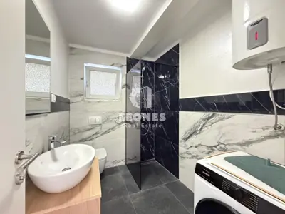 Fully furnished apartment on the ground floor of a renovated building in Novigrad - 13