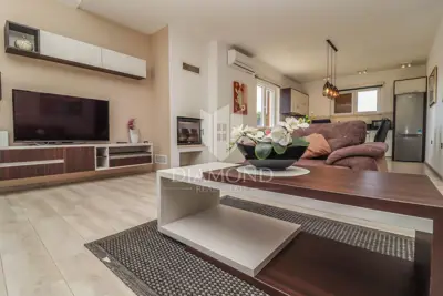 House 765 m², Šišan - pool and wellness area - 9