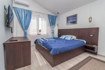 House 765 m², Šišan - pool and wellness area - 14