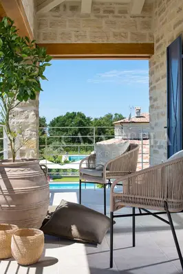 Villa 353 m², Kanfanar - designer-decorated and luxurious - 8