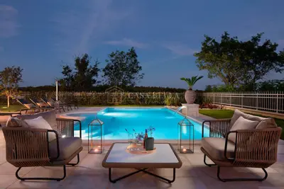 Villa 353 m², Kanfanar - designer-decorated and luxurious - 2