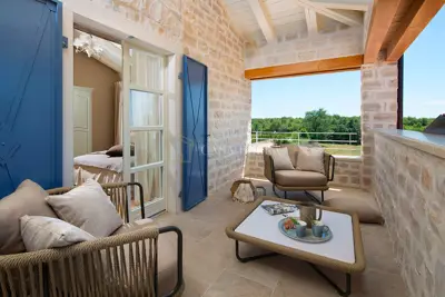 Villa 353 m², Kanfanar - designer-decorated and luxurious - 19