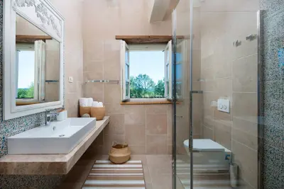 Villa 353 m², Kanfanar - designer-decorated and luxurious - 18