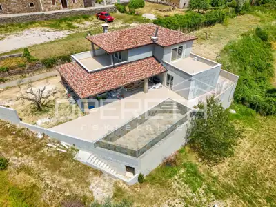 Istra, Momjan- Samostojeća kuća, s predivnim otvorenim pogledom - 4