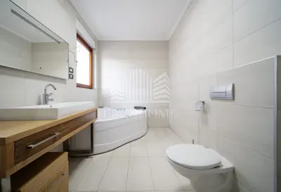 VILA SA DVA STANA 427 m², VRT GRAMAČA, ŠESTINE - 11