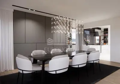 VILA SA DVA STANA 427 m², VRT GRAMAČA, ŠESTINE - 3