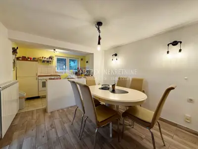 Kuća 88 m², Lič kod Fužina, bazen i okućnica - 2