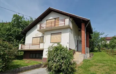 Haus 600 m², Daruvar - ruhige Lage und Obstgarten