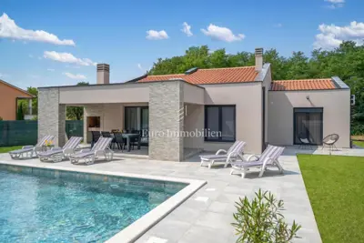 Kuća 130 m², Labin - prizemnica s bazenom - 3