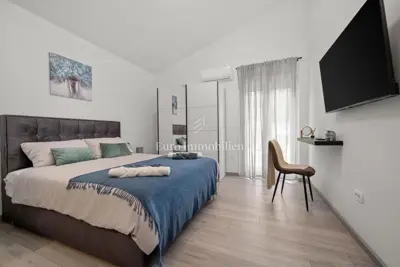 Kuća 130 m², Labin - prizemnica s bazenom - 11