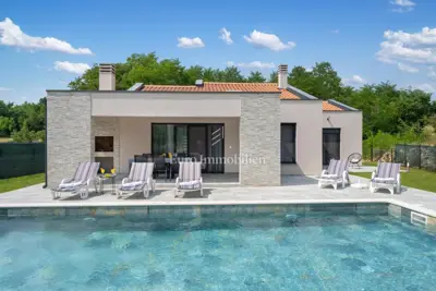 Kuća 130 m², Labin - prizemnica s bazenom - 4