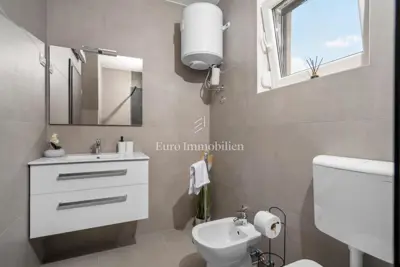 Kuća 130 m², Labin - prizemnica s bazenom - 16