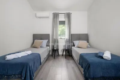 Kuća 130 m², Labin - prizemnica s bazenom - 13