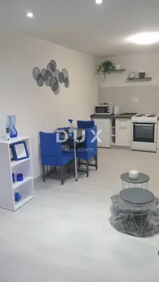 Haus 270 m², Čavle - Cernik, 3 Wohneinheiten - 4