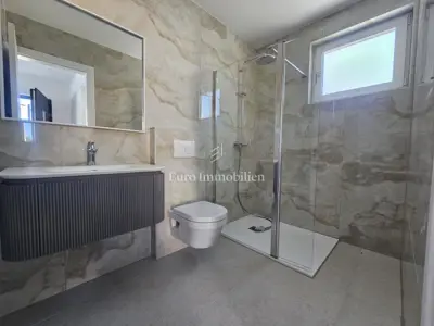 Malinska - nova kuća s bazenom, 170 metara od mora - 16