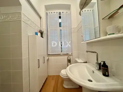 Stan 107 m², Opatija - Centar, balkon s pogledom na more - 16
