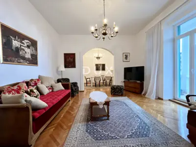 Stan 107 m², Opatija - Centar, balkon s pogledom na more