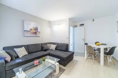 Stan 55 m², Split, Grad - 5 min do centra i Rive