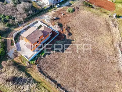 Građevinsko zemljište 582 m², Višnjan - ravno i pravilnog oblika - 4